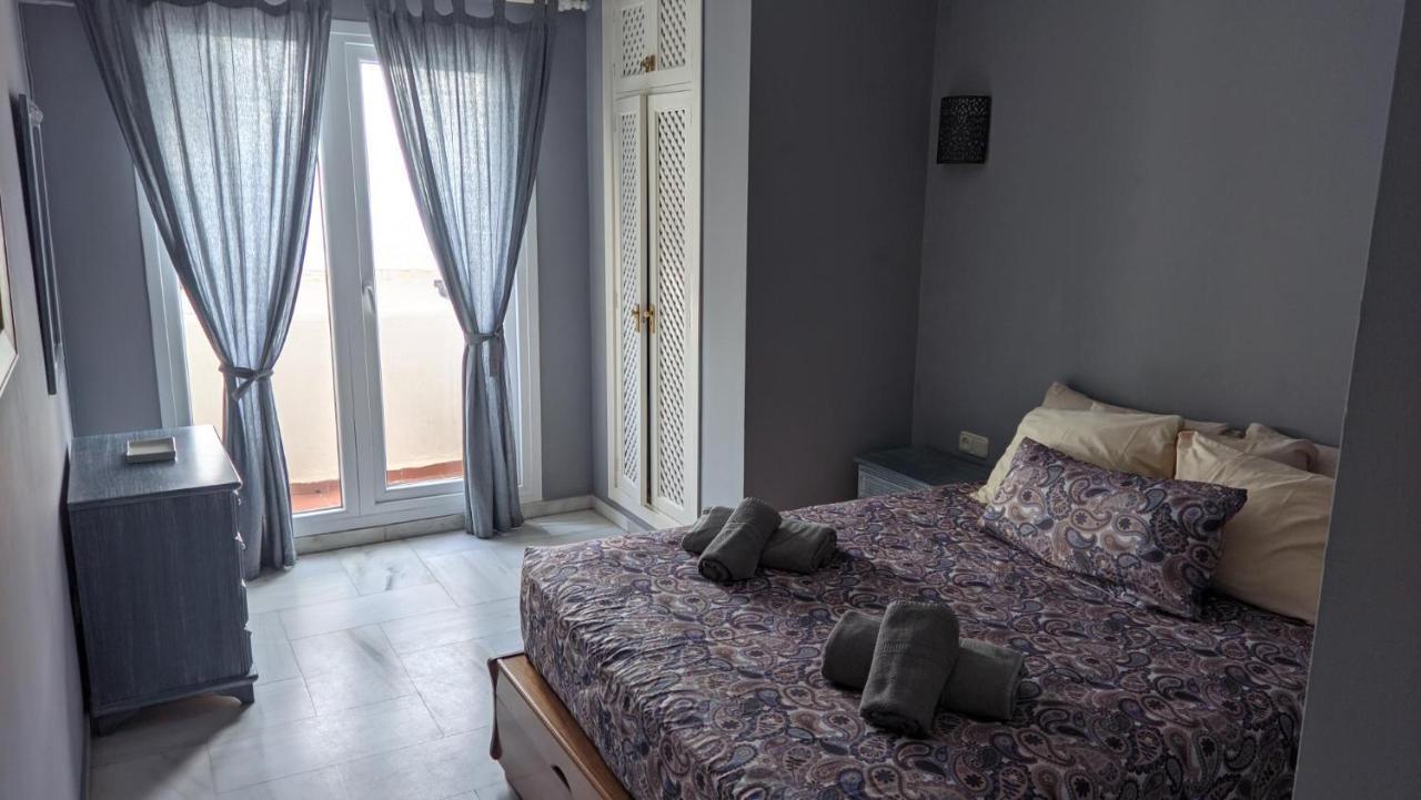 בנאלמדנה Apartamento Puerto Marina מראה חיצוני תמונה